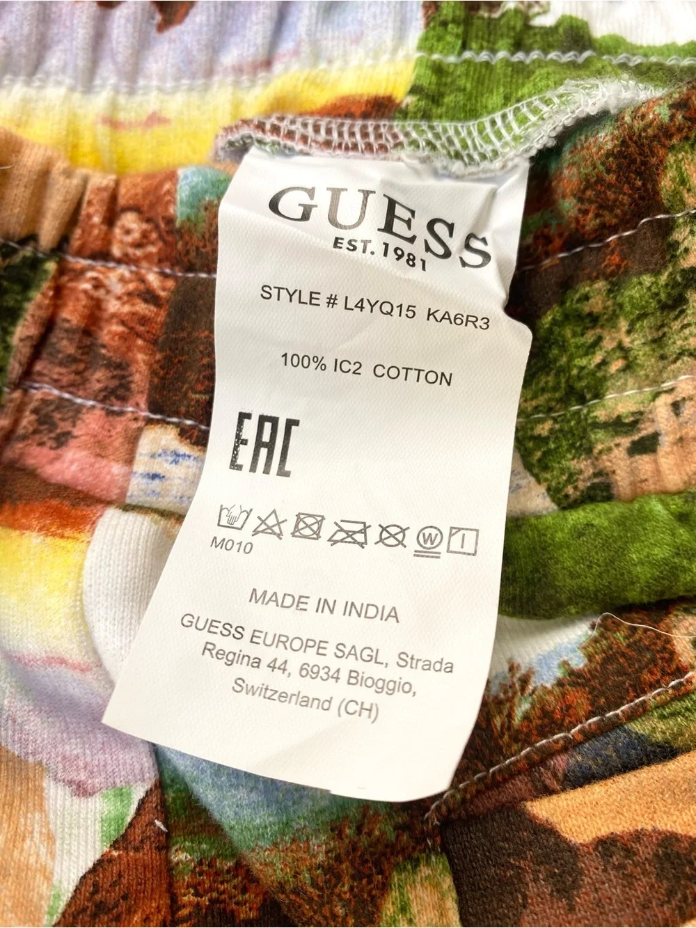 GUESS NWT Cotton Scenic Landscape Print Joggers, Size 8